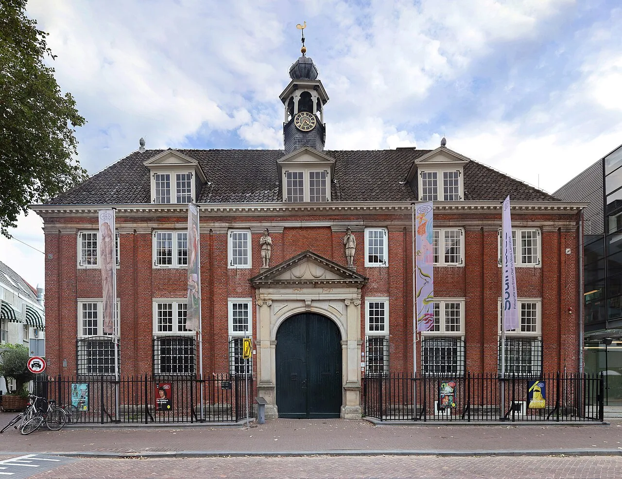 Breda Travel Guide: Historic Landmarks, Parks and Cultural Attractions